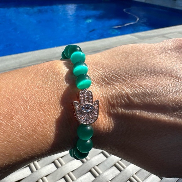Green Beaded Bracelet with Hamsa Charm - Picture 2 of 3